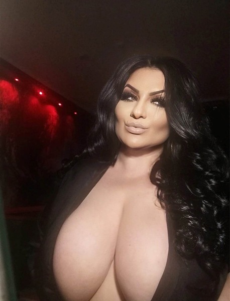 Foto von Kati **85 M Naturbusen