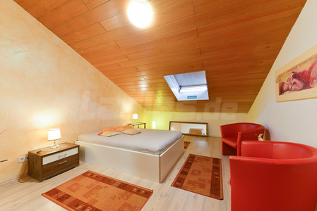 Haus Angel - Privat, Exklusiv & Diskret!, Kaiserslautern
