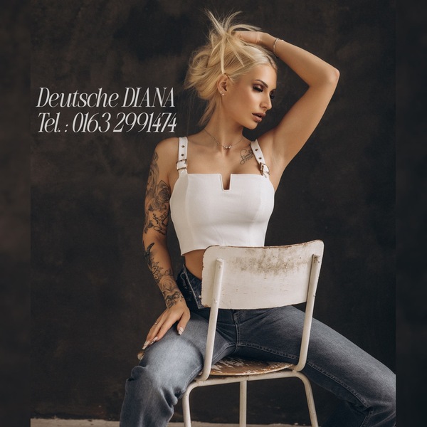 Foto von Deutsche Diana - blondes Feuer, deutsche Eleganz!