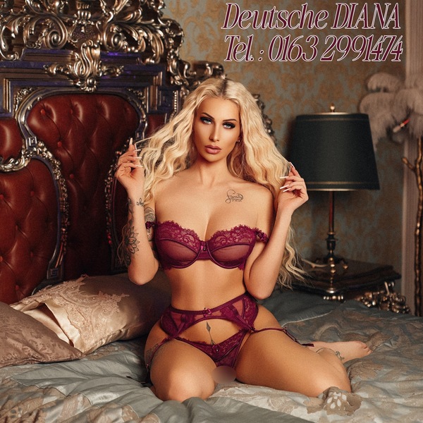 Foto von Deutsche Diana - blondes Feuer, deutsche Eleganz!