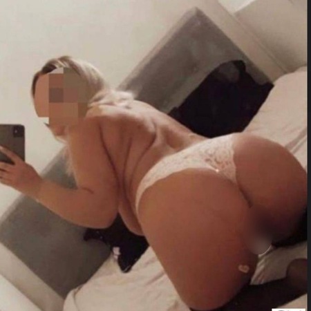 Natasha mit Z*ngenpiercing, unvergesslich heißer S*x, Neu-Ulm