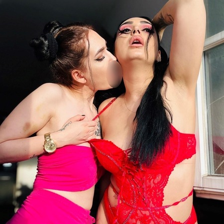 Heißes Duo Ari  & Emma, Stade