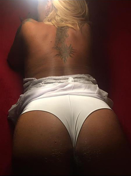 Reife Blondine – Stuttgart photo 5