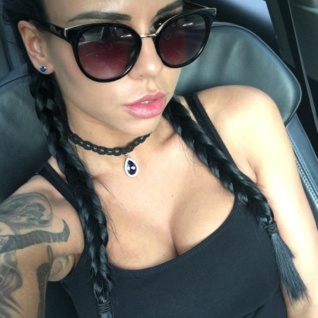 NEU ** Skinny Girl (23J.), Emden