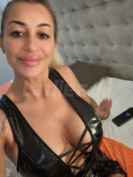Foto von Sunny inked