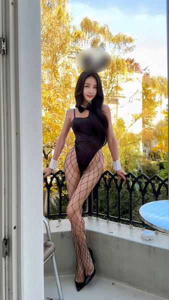 Foto von ARAYA  AV 100% Original BILDER