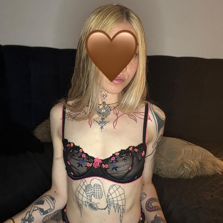 Marah AV Queen