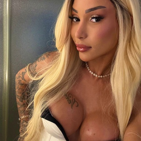 TS Karollayne Arruda, Berlin