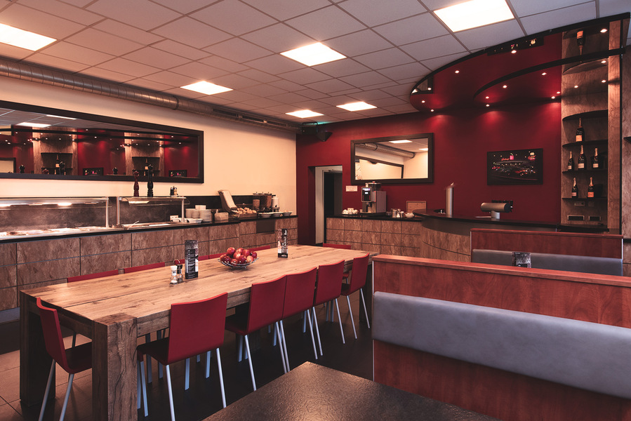 Foto von Einzig, aber nicht artig