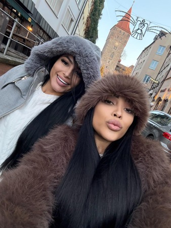 Elena e Emily, Nürnberg