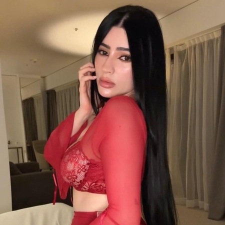 Samira in der Villa Venezia Trier, Trierweiler