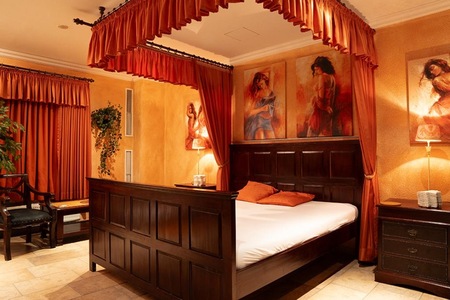 Traumparadies mit Bar, Bonn