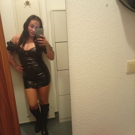 Alexandra *GANZ NEU *