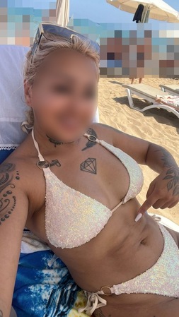 Anna-nur H&H Besuch GANZ NEU, Düsseldorf