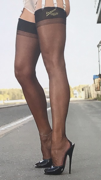 Foto von KATHARINA deutsche Femme fatale