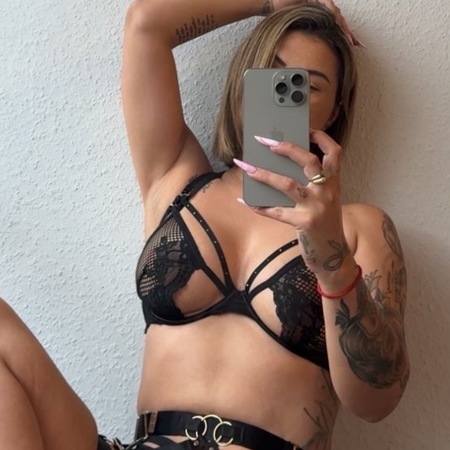 Sexy Simone top Service Gf6
