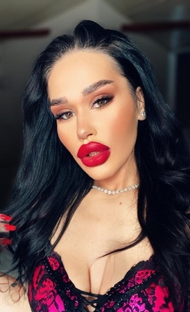 Celine im Casa Bella 7, Leipzig