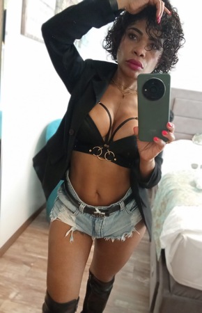 India Brasil, 35 Jahre, Leipzig