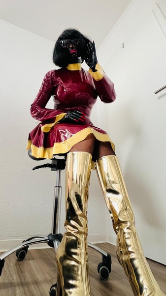Foto von Latex Lady Lisa