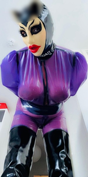 Foto von Latex Lady Lisa