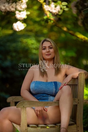 Christina im Studio Royal, Paderborn