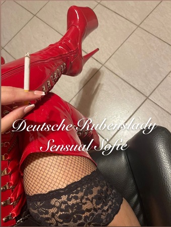 Deutsche Rubenslady Sensual Sofie & ONLINE-CONTENT, Berlin