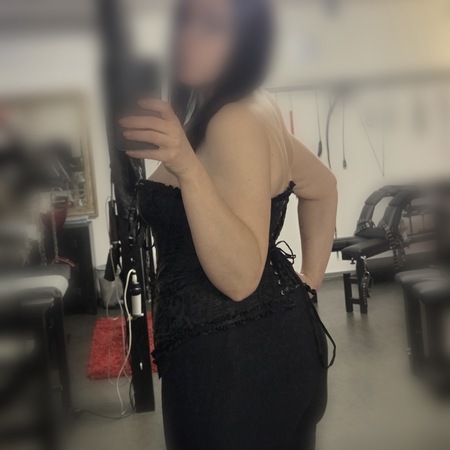 Violett de Lux, Kassel