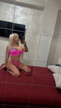 Isabella Party Girl (18+) 24 H, Trier