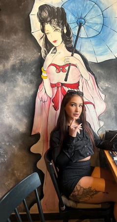 Litzy - A*nal & D**p-Thr**t Königin, Offenbach