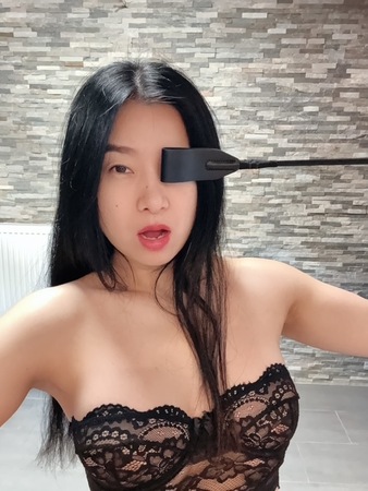 Miss Hongkong DOMINA Massage, Essen