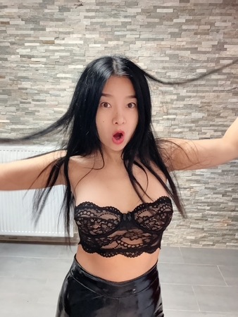 Miss Hongkong DOMINA Massage, Essen