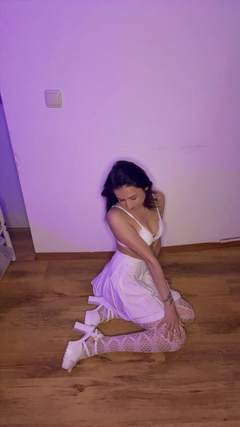 Foto von skinny  Maja  Neue  Nummer