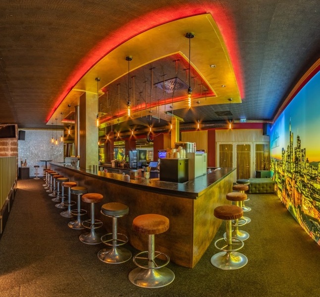 Foto von Einzig, aber nicht artig