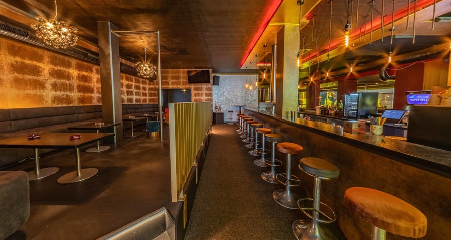 Foto von Einzig, aber nicht artig