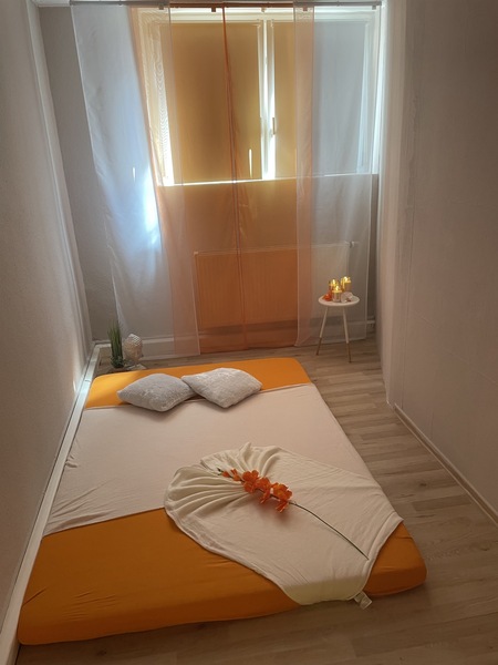 Foto von Haut auf Haut Massage - das Original