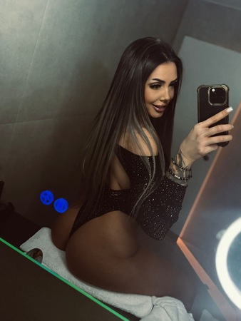 Anya, Dortmund
