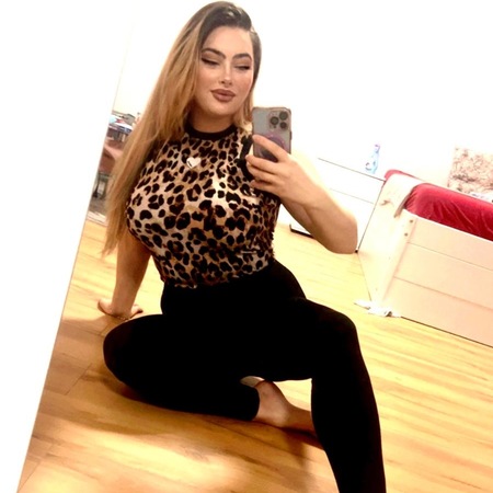 Alma - Ganz Neu! Party&Massage Expertin!