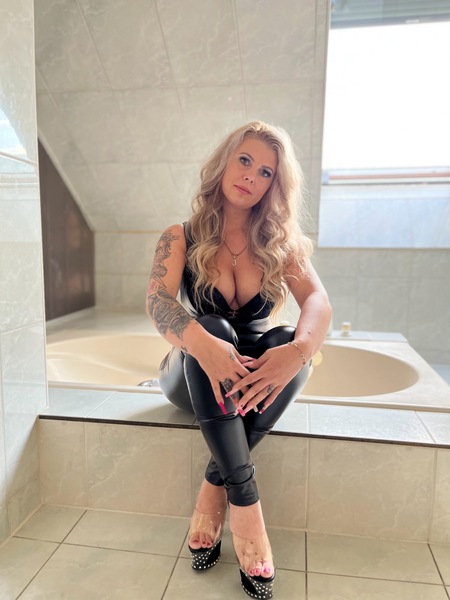 Foto von Deutsche Melina Bizarr Lady