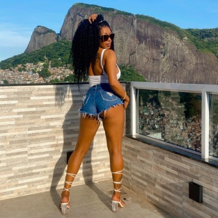 Adriana aus Brasilien neue in Stadt, München