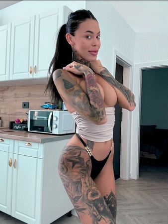 Selena - nur WhatsApp 100%Originalbilder!, München