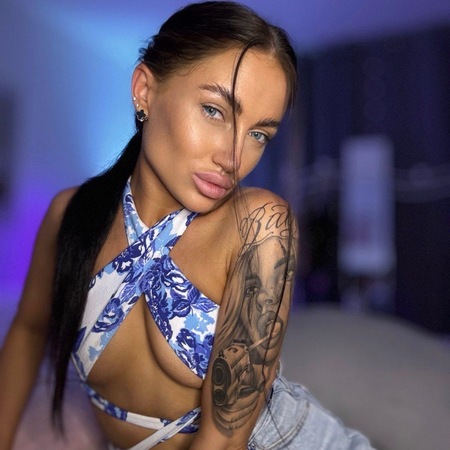 1 MAL! CAROLINA NUR WHATS-APP, Berlin