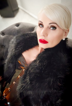 Mistress Helen Bates - Hypnose Domina, München