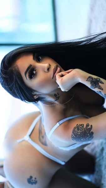 Foto von Sexy Helena  Brasileira - NEU