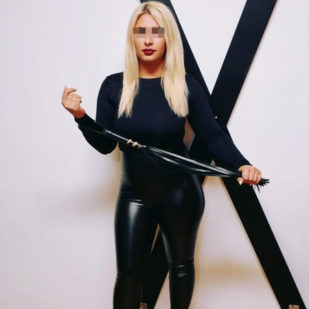 Sofia Zart bis h*rt!, Sangerhausen
