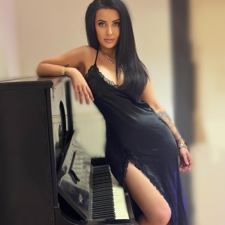 Eva New, Düsseldorf