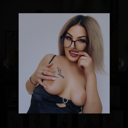 <img src="https://static.ladies-cdn.de/ladies/images/static-cdn/ladies-stars/img/ladies-stars-logo-icon.svg" class="starsContentIcon" />Heiße Aida - Franz. Expertin!, Schweinfurt