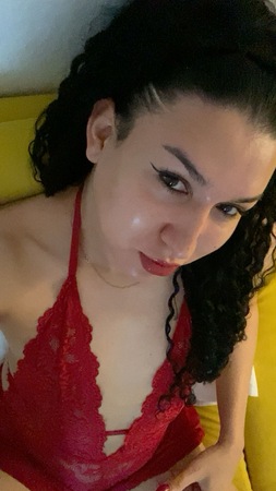 TS Pamela Petrova, Essen