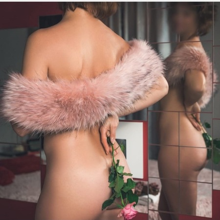 Sandra bei Passion Massagesalon, Rostock