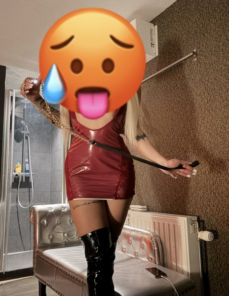 Foto von Katrin NUR HH Per Whasts App erreichbar