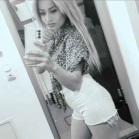 Lara, Frankfurt am Main